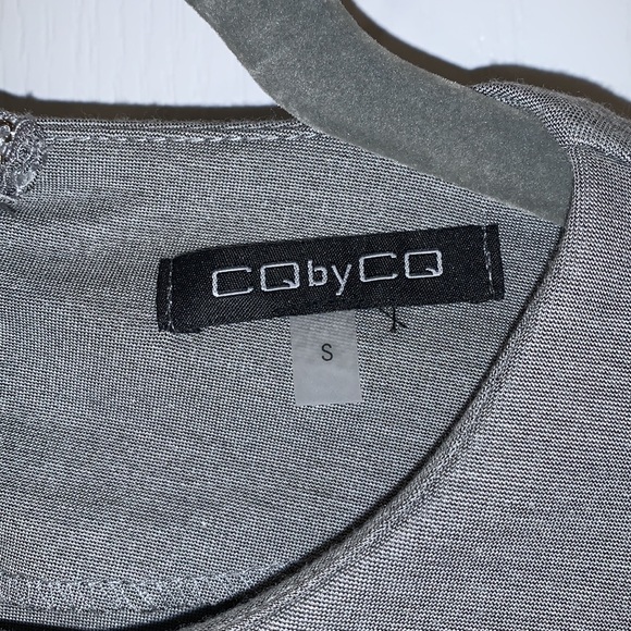 Ruffle Top - Picture 3 of 3